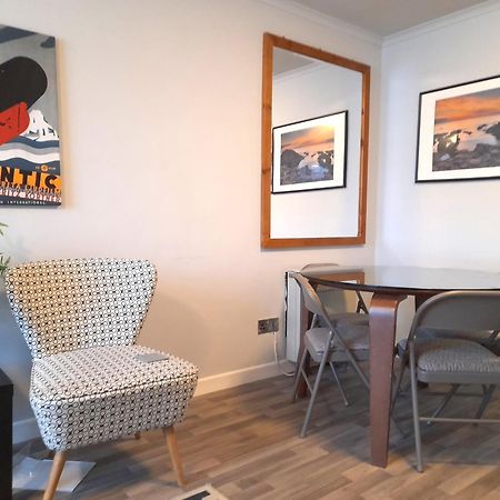 Excellent Location - City Centre - Parking - 4 Beds -2 Bedrooms Белфаст Екстер'єр фото