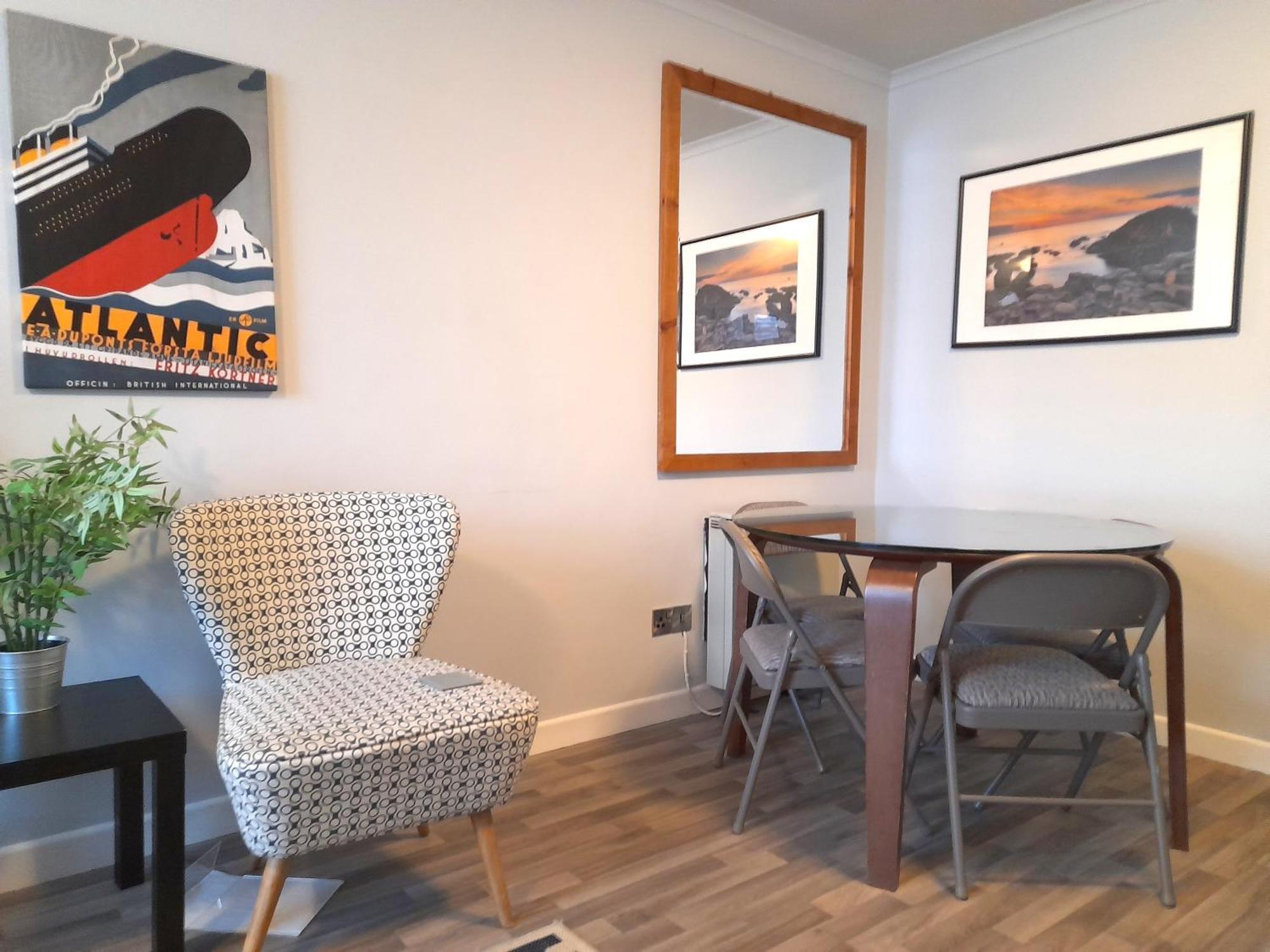 Excellent Location - City Centre - Parking - 4 Beds -2 Bedrooms Белфаст Екстер'єр фото