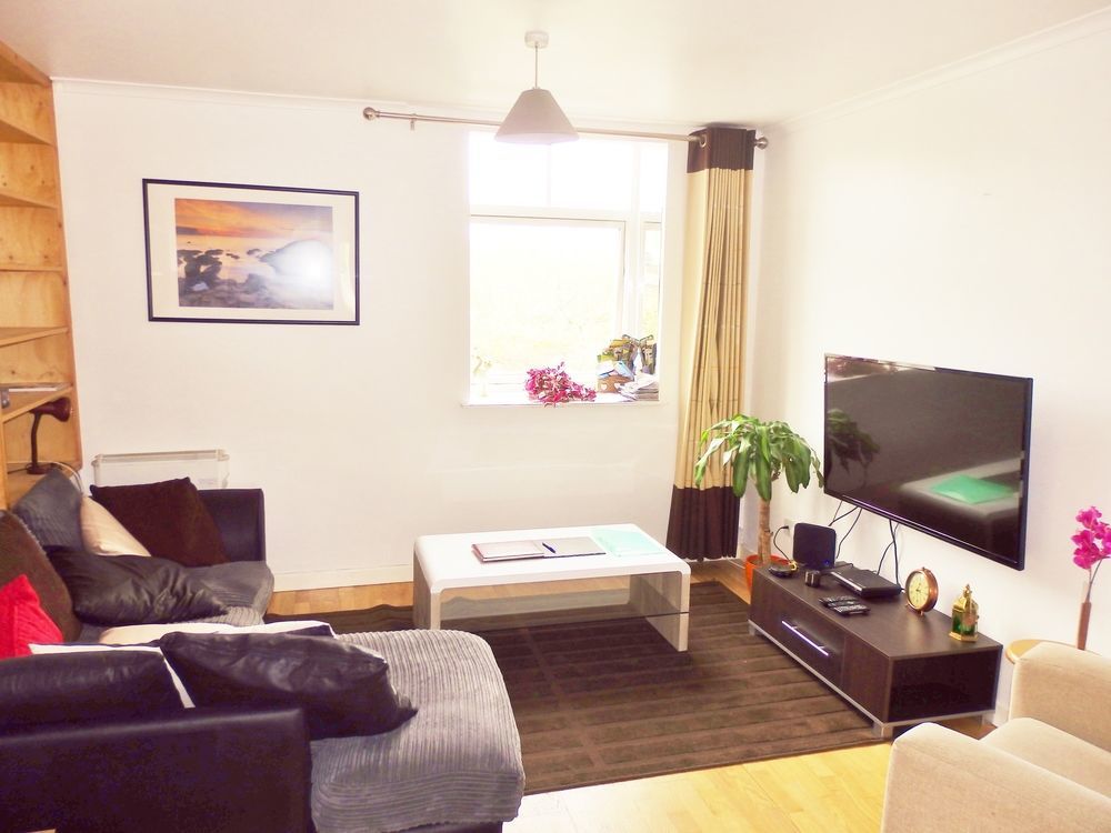 Excellent Location - City Centre - Parking - 4 Beds -2 Bedrooms Белфаст Екстер'єр фото