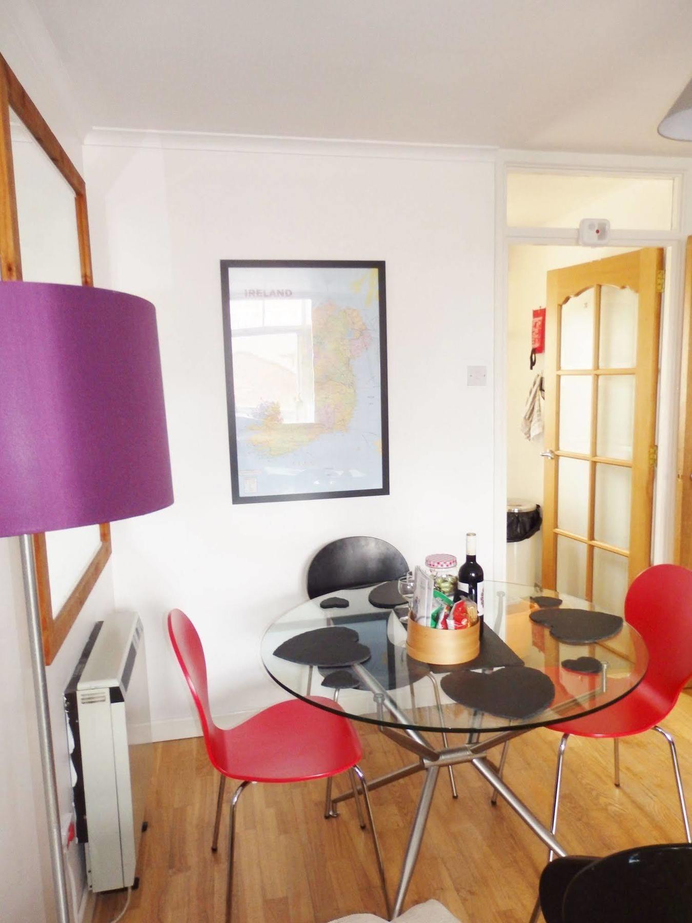 Excellent Location - City Centre - Parking - 4 Beds -2 Bedrooms Белфаст Екстер'єр фото
